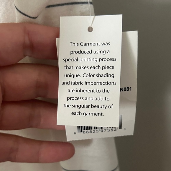 Women Awake Striped Tank Top Large NWT - Picture 3 of 9